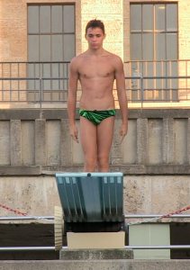 Wasserspringer Lou Massenberg ist Nachwuchssportler des Monats August 2015